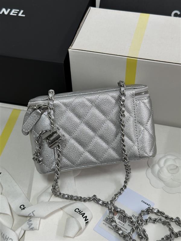 2026127205141737 700